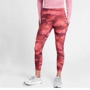 Athleta Ultimate Stash Pink Camo Printed 7/8 Tight, Size S